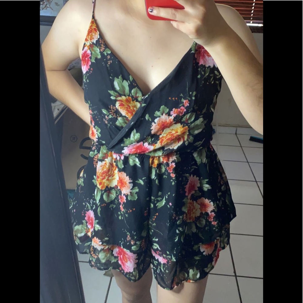 Floral flowy romper